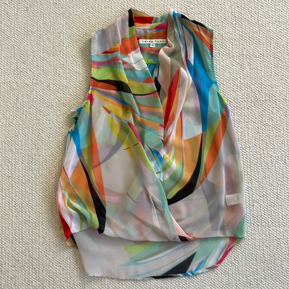 Trina Turk Tops - Multi colored sleeveless blouse